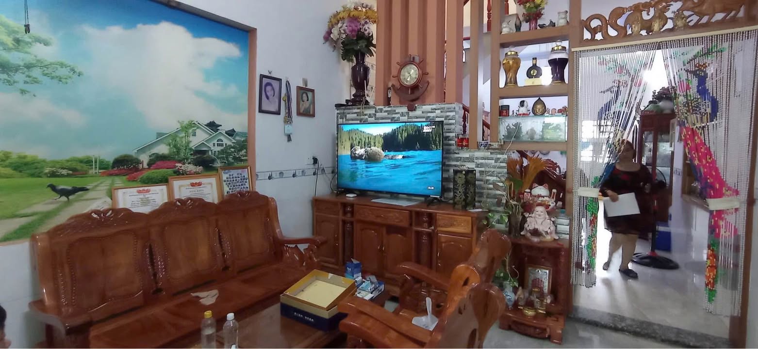 Nhà 1 trệt 1 lầu tại Bửu Hòa, Biên Hòa 78m² giá 2.8 tỷ - Gần chợ, tiện nghi đầy đủ!