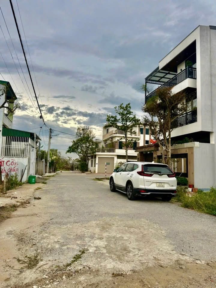 Đất nền Hưng Dũng Vinh 87.4m² giá 4.05 tỷ - Mặt tiền 5m, đường thông rộng