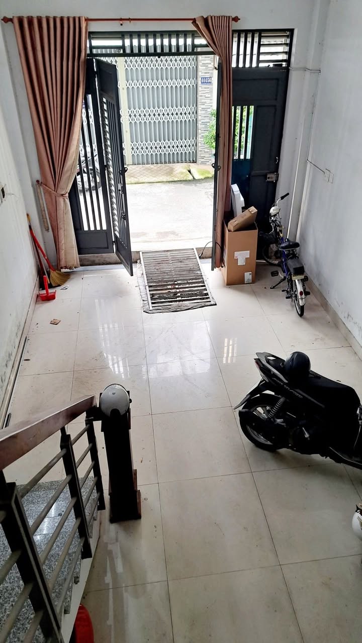 Mặt tiền Lê Văn Khương 55m² giá 5.7 tỷ - Kinh doanh sầm uất, xe hơi đậu cửa!