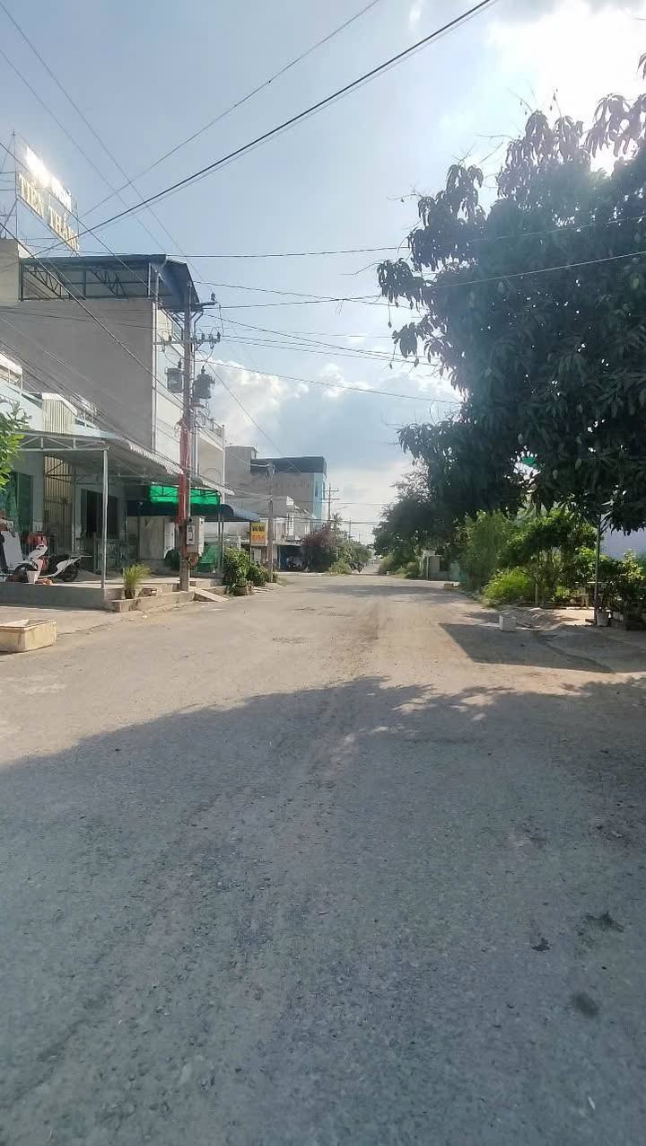 Nhà cho thuê nguyên căn tại Khu Xẻo Trôm 90m² giá 4.5 triệu - Thích hợp làm kho, văn phòng!