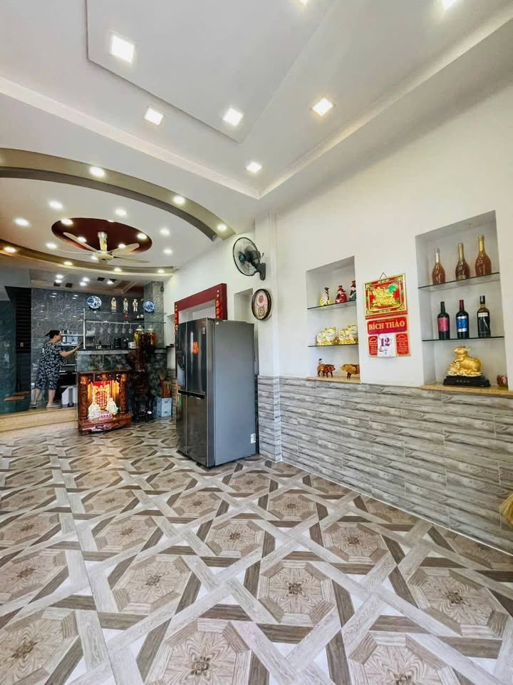 Nhà góc 2 mặt tiền Lũy Bán Bích, Tân Phú, 84m² giá 14 tỷ - Đầu tư sinh lời ngay!