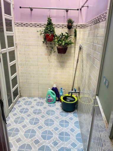 Nhà nguyên căn cho thuê tại Tân Thới Nhất 60m² giá 5.5 triệu - Không gian thoáng mát, sạch sẽ!