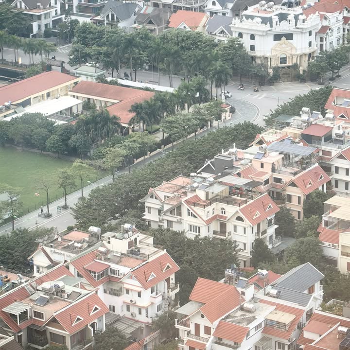 Bán biệt thự khu đô thị TP. Giao Lưu, 232 Phạm Văn Đồng, 200m², giá 72 tỷ - Lô thoáng view hồ