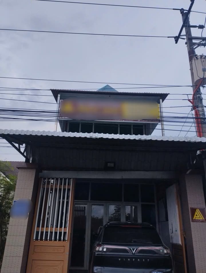 Cho thuê nhà mặt tiền Quốc lộ Mỏ Cày Bắc 70m² - Gần vòng xoay Đa Phước Hội!