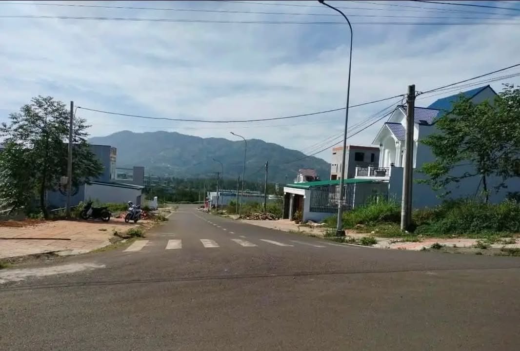 Đất nền B'Lao, Bảo Lộc 120m² giá 2.15 tỷ - Sổ đỏ chính chủ, đầu tư sinh lời!