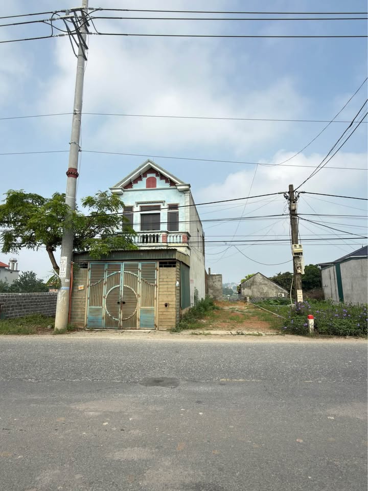 Đất mặt đường TL421b Chương Mỹ 408.2m² - Hướng Đông, tiện ích đầy đủ!