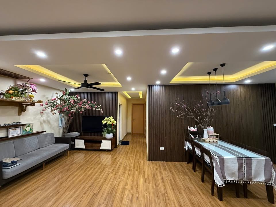 Căn hộ Tòa Unimax 210 Quang Trung 105m² giá 12.5 triệu - Giao thông thuận lợi!