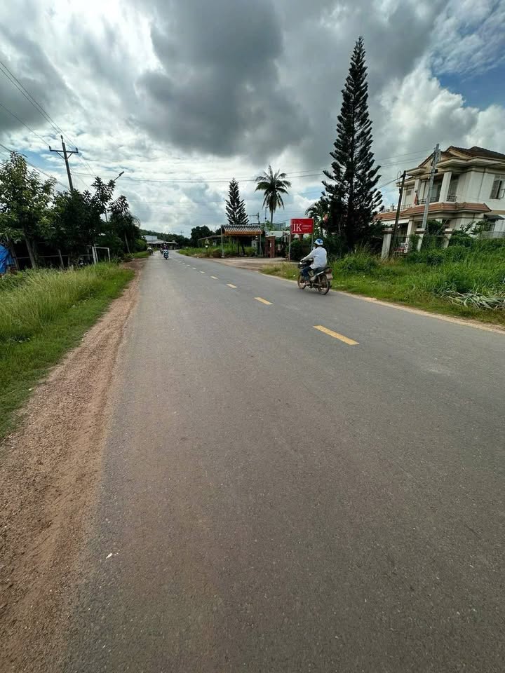 Đất Suối Đá Dương Minh Châu 504m² giá 1.85 tỷ - Vị trí đẹp, thích hợp nghỉ dưỡng!