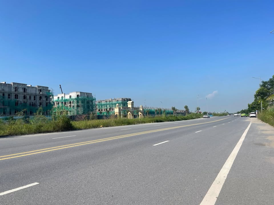 Townhouse Hoàng Huy Green River Thủy Nguyên 82.5m² giá 9 tỷ - Mặt tiền đường 9C