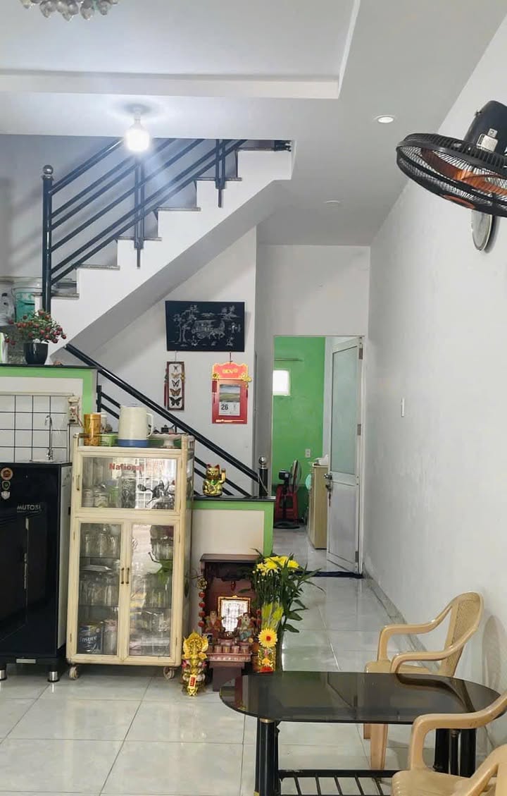 Nhà 2 tầng hẻm Lương Định Của, Nha Trang 58.3m² giá 3.2 tỷ - Vị trí tiện kinh doanh!