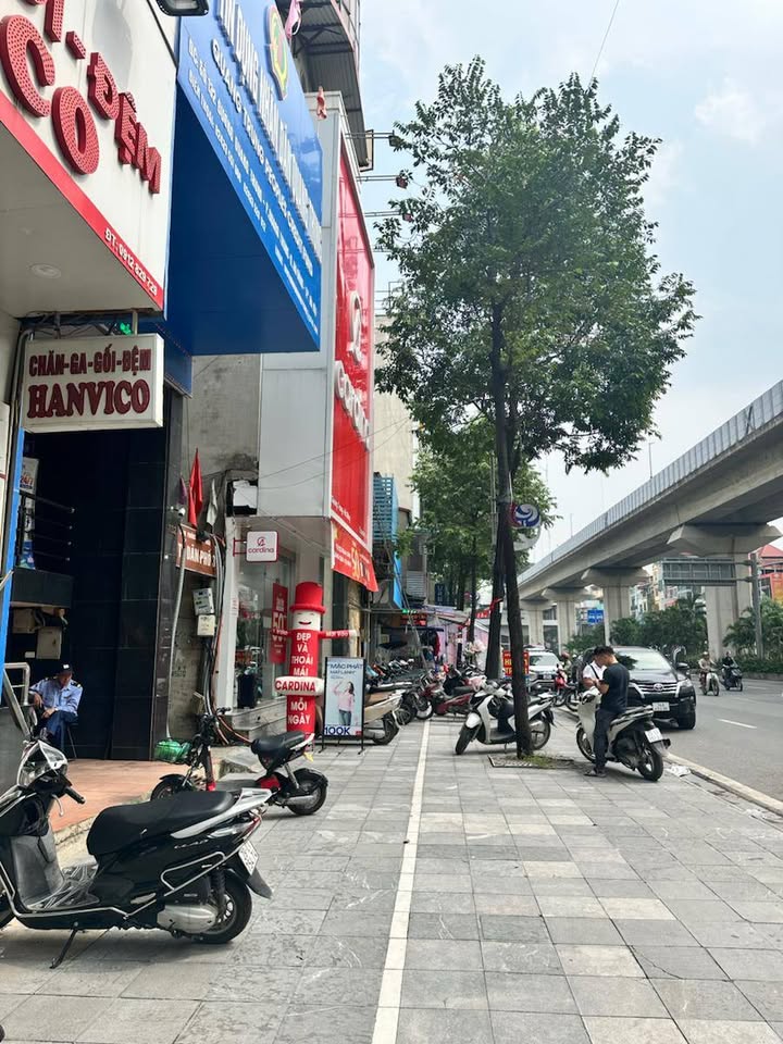 Nhà mặt phố Quang Trung Hà Đông 97m² giá 40 tỷ - Vị trí siêu đẹp, kinh doanh đỉnh!