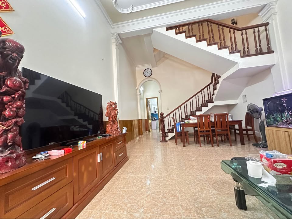 Nhà hướng Bắc 150m² phường Hạc Thành, Thanh Hóa chỉ 4 tỷ - Vị trí đắc địa, tiện ích đầy đủ!