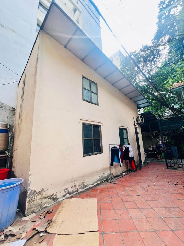 Nhà mặt phố Tô Ngọc Vân Tây Hồ 148m² giá 55 tỷ - Đất vuông, ô tô đỗ cửa!