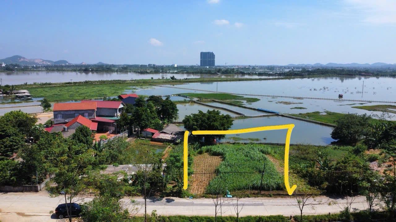 Đất nền mặt đường xã Sơn Thủy 792m² giá 200 triệu - Cơ hội đầu tư tuyệt vời!