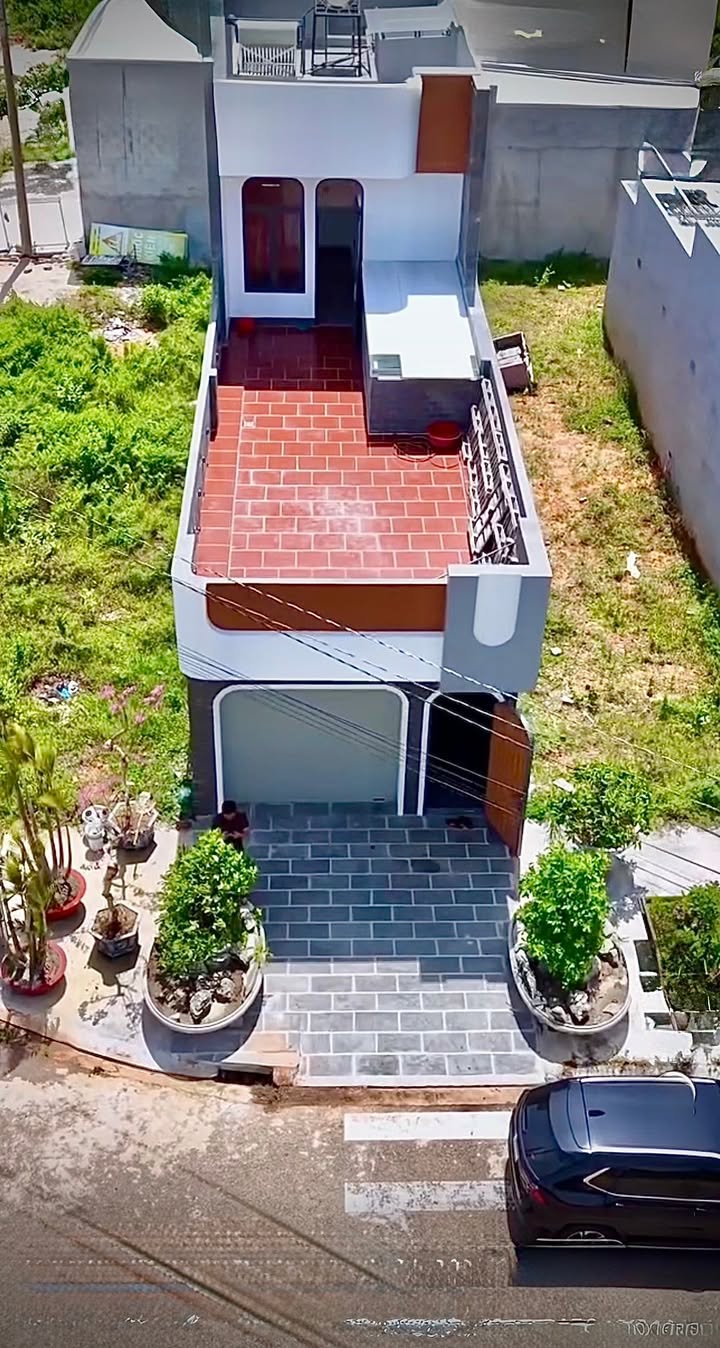 Nhà 1 trệt 1 lầu mặt tiền Châu Văn Liêm, Phan Thiết 100m² - Giá thương lượng hấp dẫn!