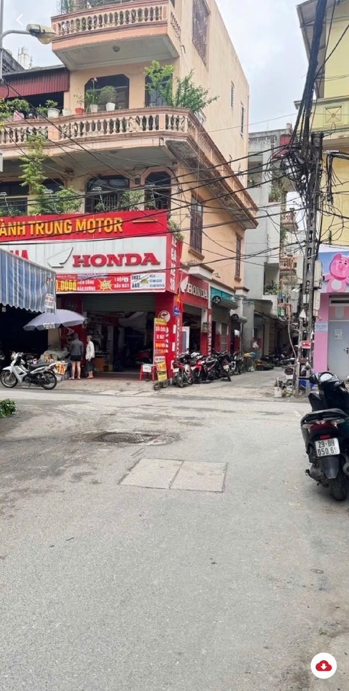 Bán nhà mặt phố Định Công 82m² giá 20.8 tỷ - Đầu tư sinh lời ngay!