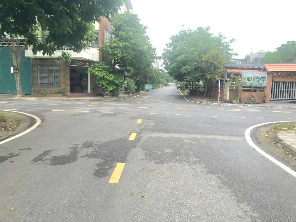 Nhà phố Cao Sơn, Minh Phương 90m² giá 4 tỷ - Vị trí thuận tiện, giao thông dễ dàng!