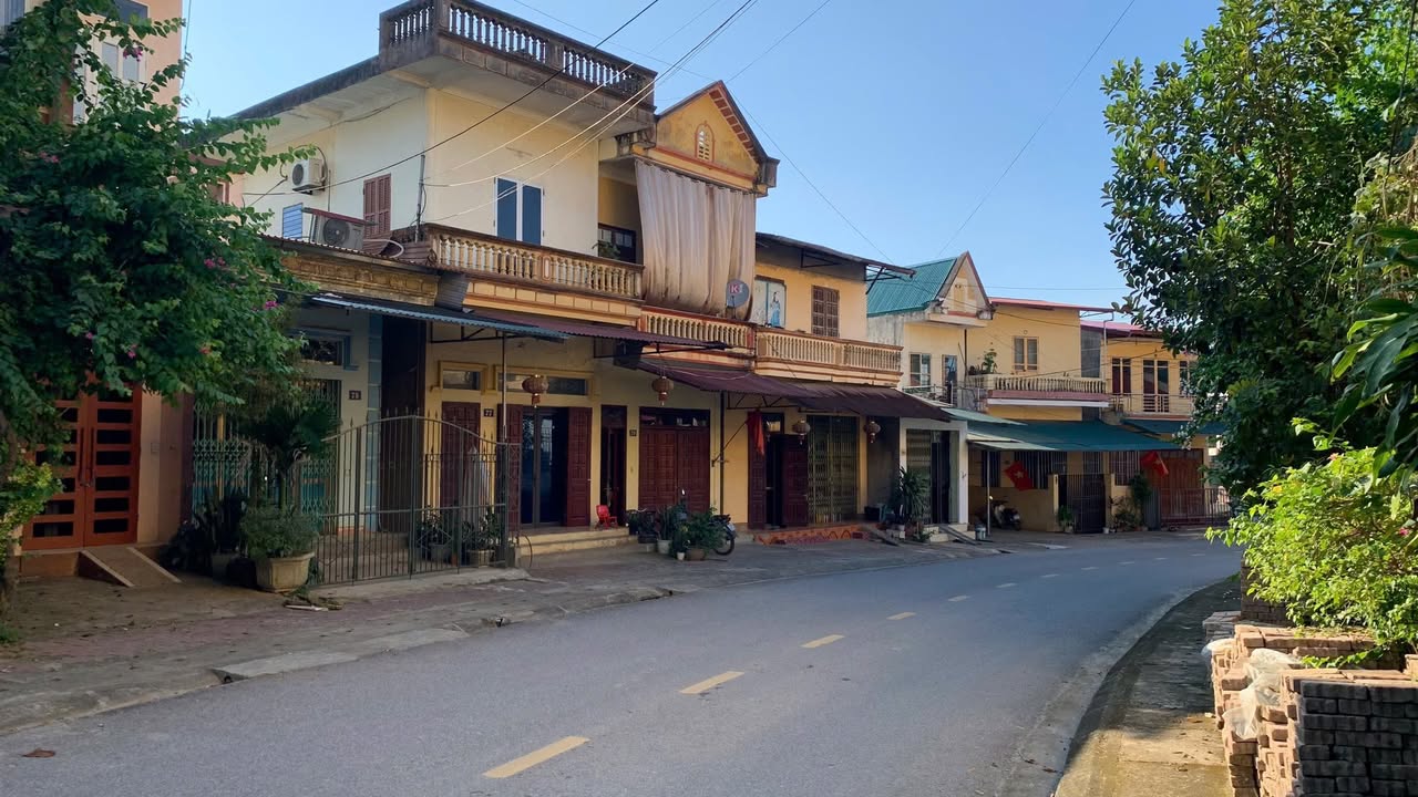 Bán nhà mặt phố Alphan Yên Bái 80m² giá 2.5 tỷ - Vị trí kinh doanh đắc địa!