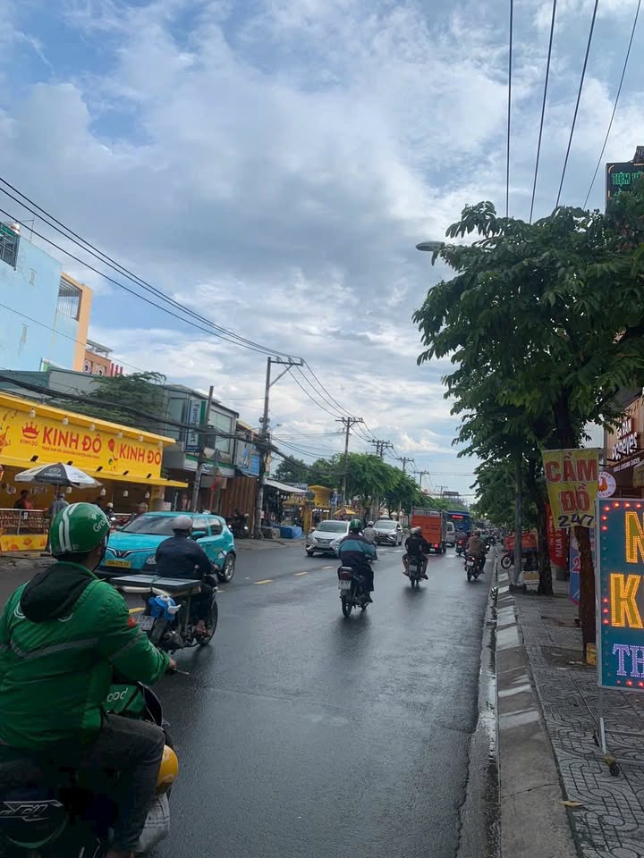 Nhà mặt tiền cho thuê đường Nguyễn Ảnh Thủ, quận 12 - Diện tích 126m², giá 60 triệu/tháng