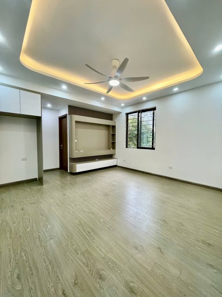 Chung cư Nam Trung Yên Cầu Giấy 69m² giá thỏa thuận - Căn góc thoáng mát!