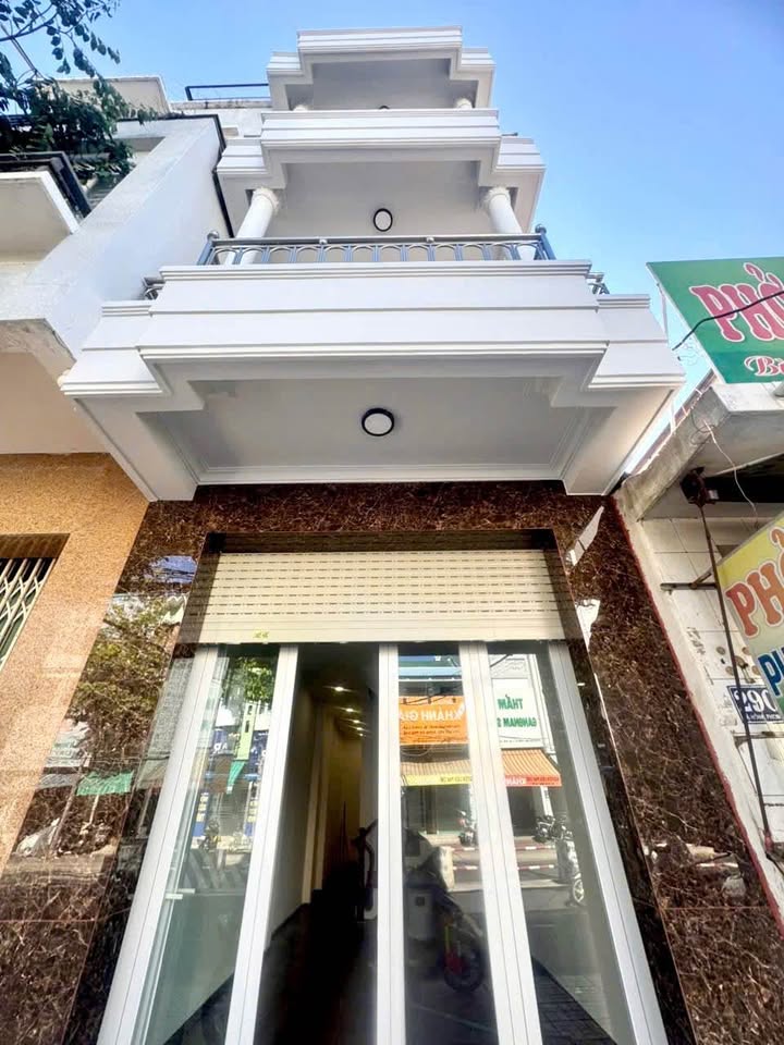 Bán nhà mặt tiền Lê Hồng Phong, Phước Hải, Nha Trang 40m² giá 7.5 tỷ - Sổ hồng chính chủ!