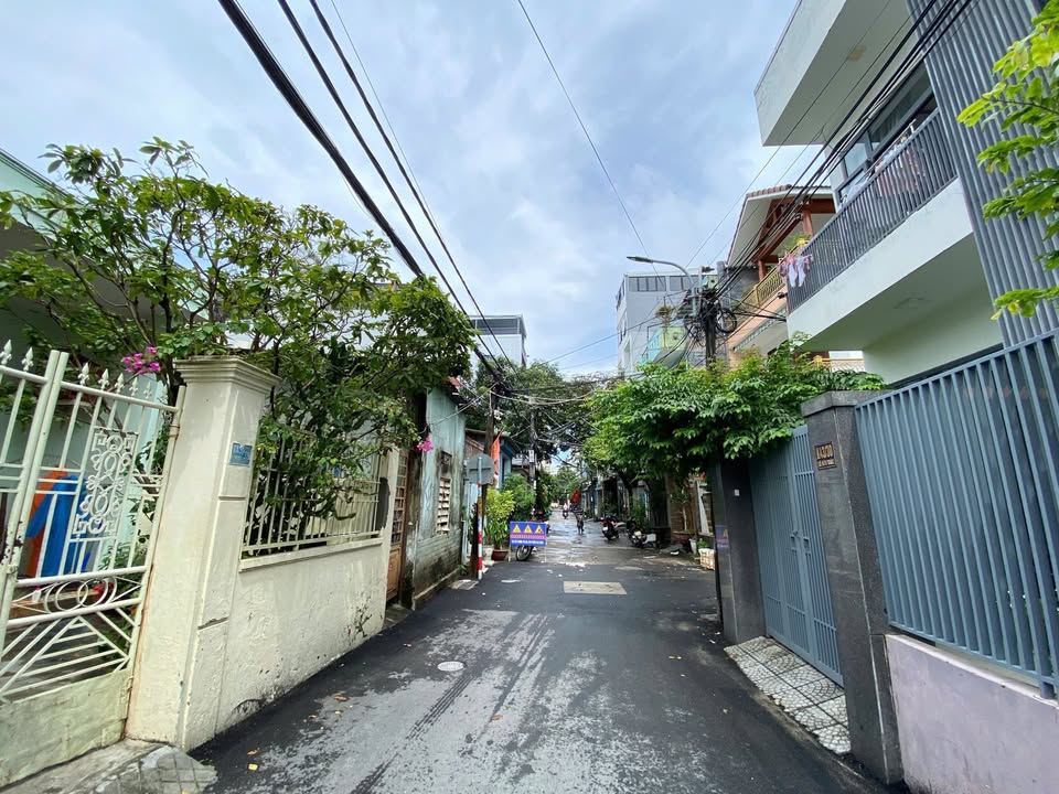 Bán đất kiệt ô tô Lê Hữu Trác 123m² giá 8.9 tỷ - Vị trí đắc địa gần biển