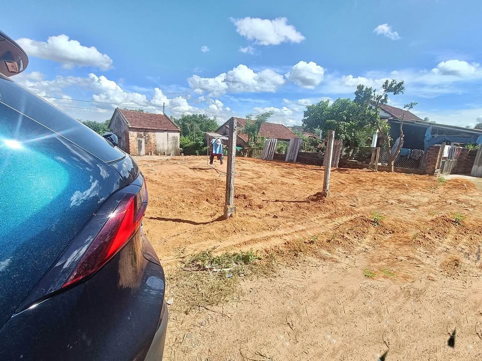 Đất nền tại Bình Nghi, Tây Sơn 100m² giá chỉ 220 triệu - Cơ hội không thể bỏ lỡ!