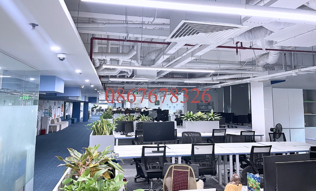 Cho thuê văn phòng hạng A tại Vietcombank Tower, 300m² giá 75 triệu - Sẵn sàng làm việc!