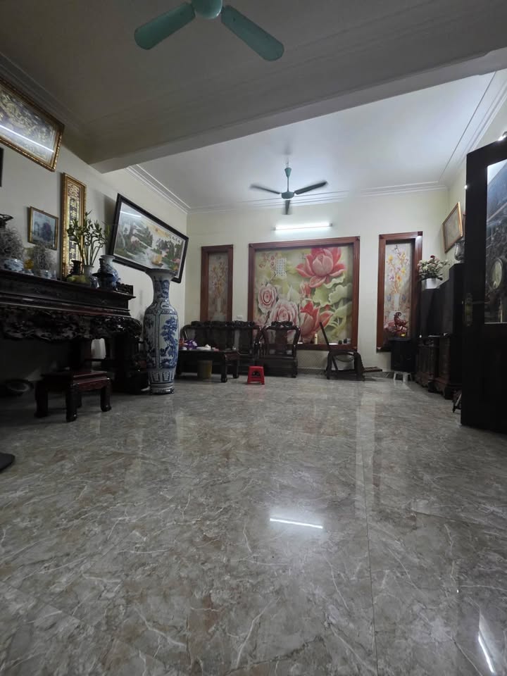 Đất tặng nhà 3 tầng tại Yên Lã, Tân Hồng, 147m² - Chính chủ bán gấp!