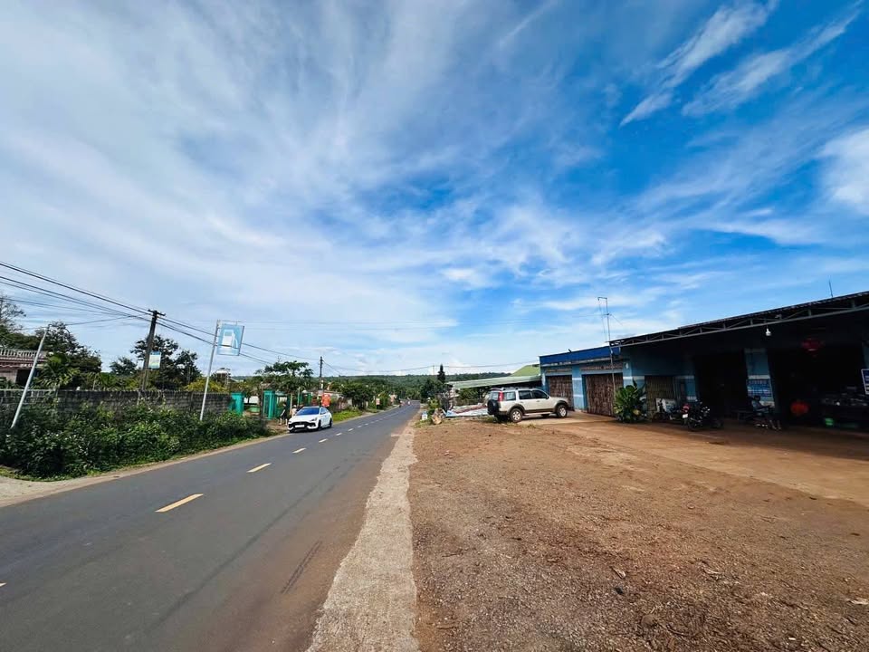 Đất nền Buôn Hồ 936m² giá 3.9 tỷ - Nằm ngay mặt tiền tỉnh lộ 8!