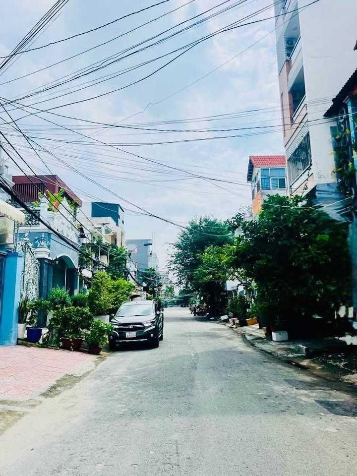 Nhà phố 4 tầng Tân Hưng, Quận 7, 75m² giá 18.8 tỷ - Thang máy, Full nội thất!