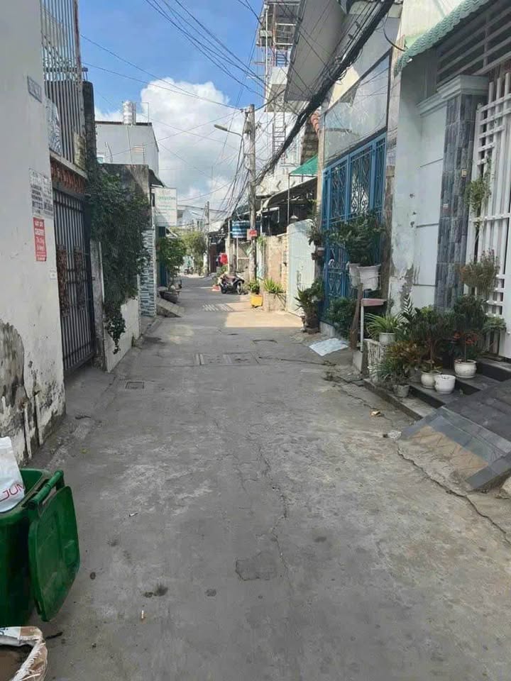 Phòng trọ 1 trệt 1 gác đúc 534 Đường 30 tháng 4, Ninh Kiều - Giá chỉ 1.7 triệu!