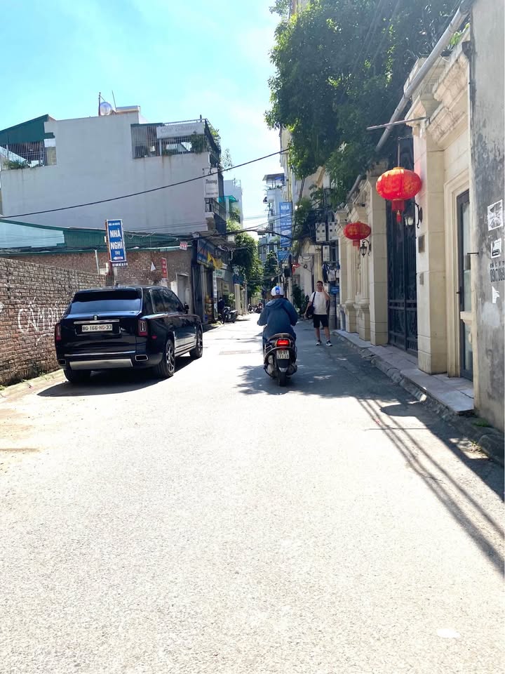 FrontHouse đường Trạm Long Biên 36m² giá 9 tỷ - Ô tô vào tận nhà!