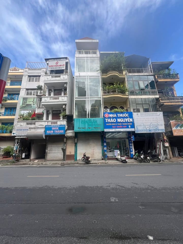 Nhà mặt phố Giảng Võ, Ba Đình 104m² giá 38 tỷ - Cơ hội đầu tư hiếm có!