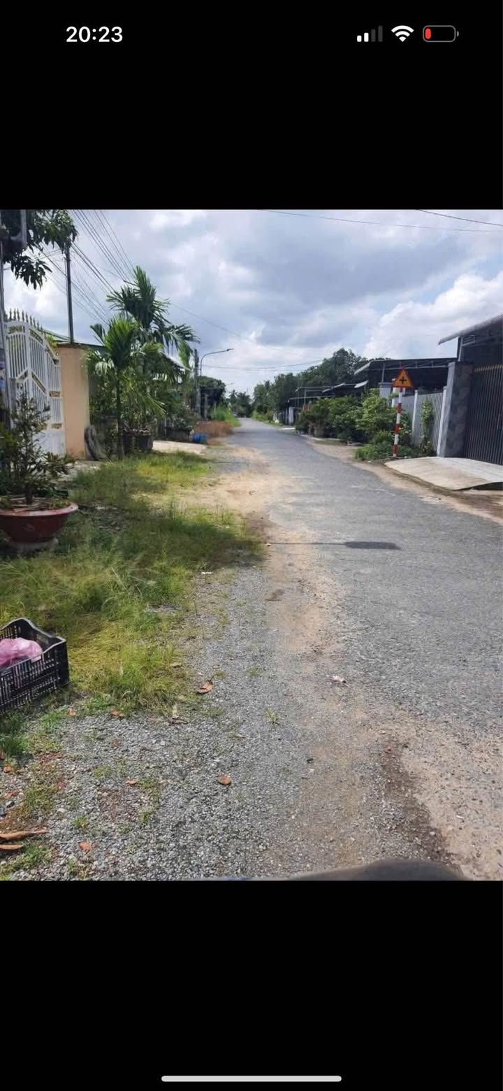 Nhà riêng Ninh Sơn, TP Tây Ninh 121.8m² giá 1.5 tỷ - Ngay mặt đường nhựa 10m!