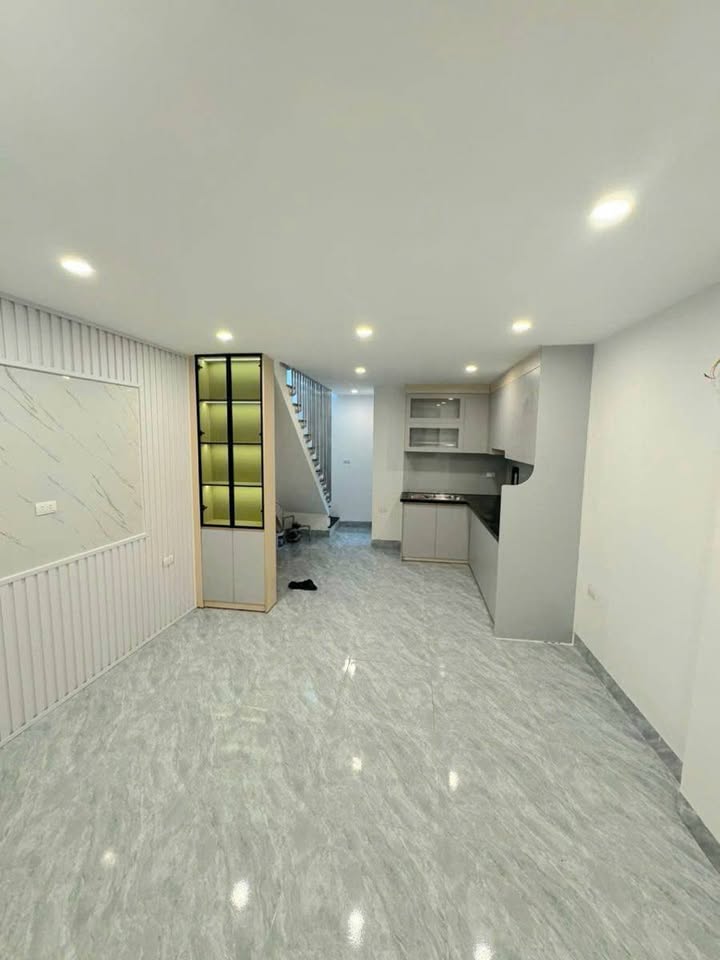 Nhà đẹp Minh Khai 26m² giá 5 tỷ - Sổ đỏ chính chủ, gần Times City!