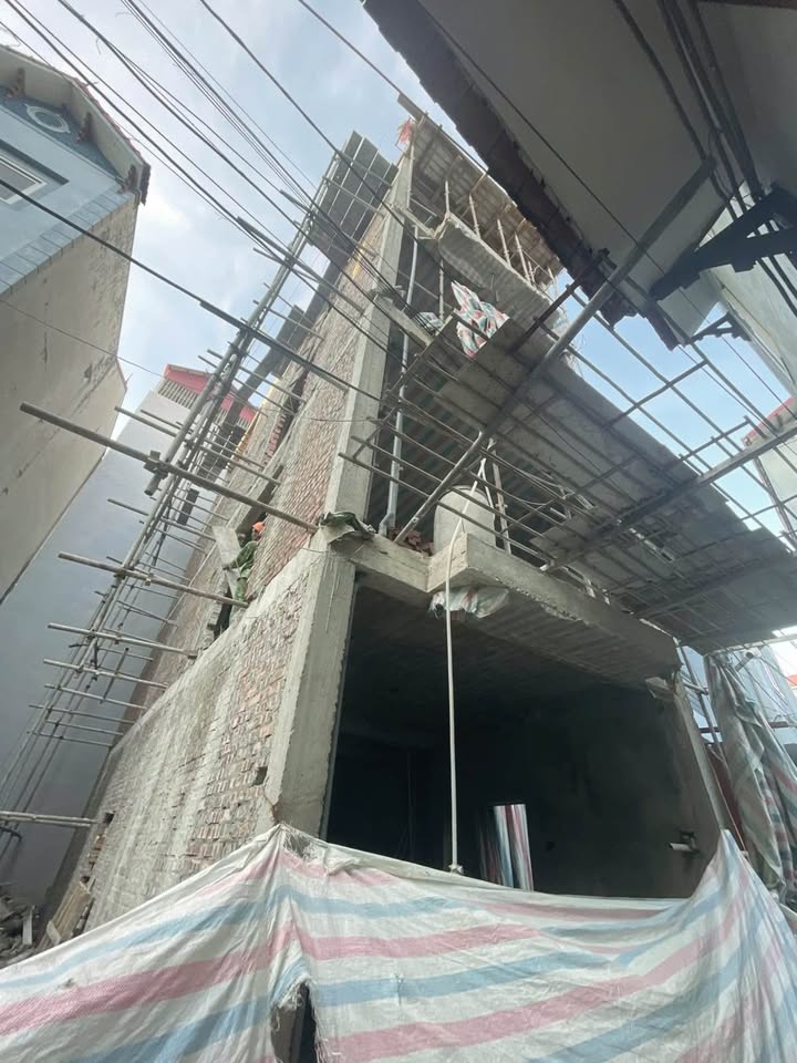 Nhà mới Hà Đông 55.9m² giá 7.X tỷ - Gần hồ, ngõ thông đẹp!