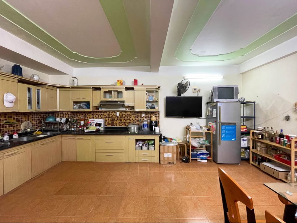 Nhà mặt đường Phú Xá Hải Phòng 145m² giá 7.5 tỷ - Đường rộng, vị trí thuận lợi!