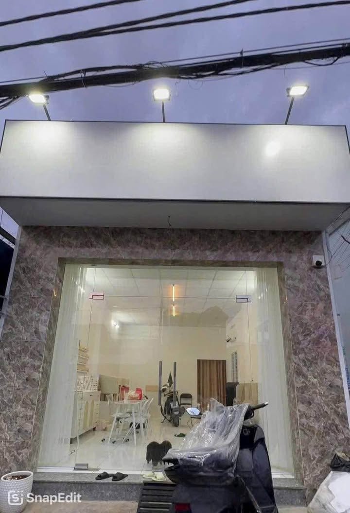 Nhà nguyên căn cho thuê mặt tiền Nguyễn Phúc Chu, 81m² - Phù hợp kinh doanh đa ngành!