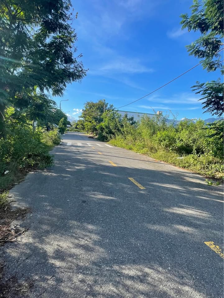 Đất nền Hòa Liên Đà Nẵng 100m² giá 2.6 tỷ - Vị trí đẹp, đầu tư sinh lời!