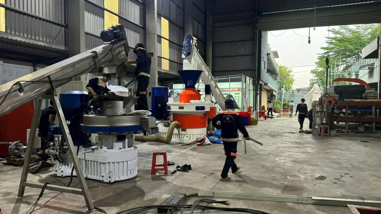 Bán nhà xưởng kết hợp văn phòng mặt tiền Võ Văn Vân, Bình Chánh, 2.535m² - Giá 90 tỷ thương lượng!