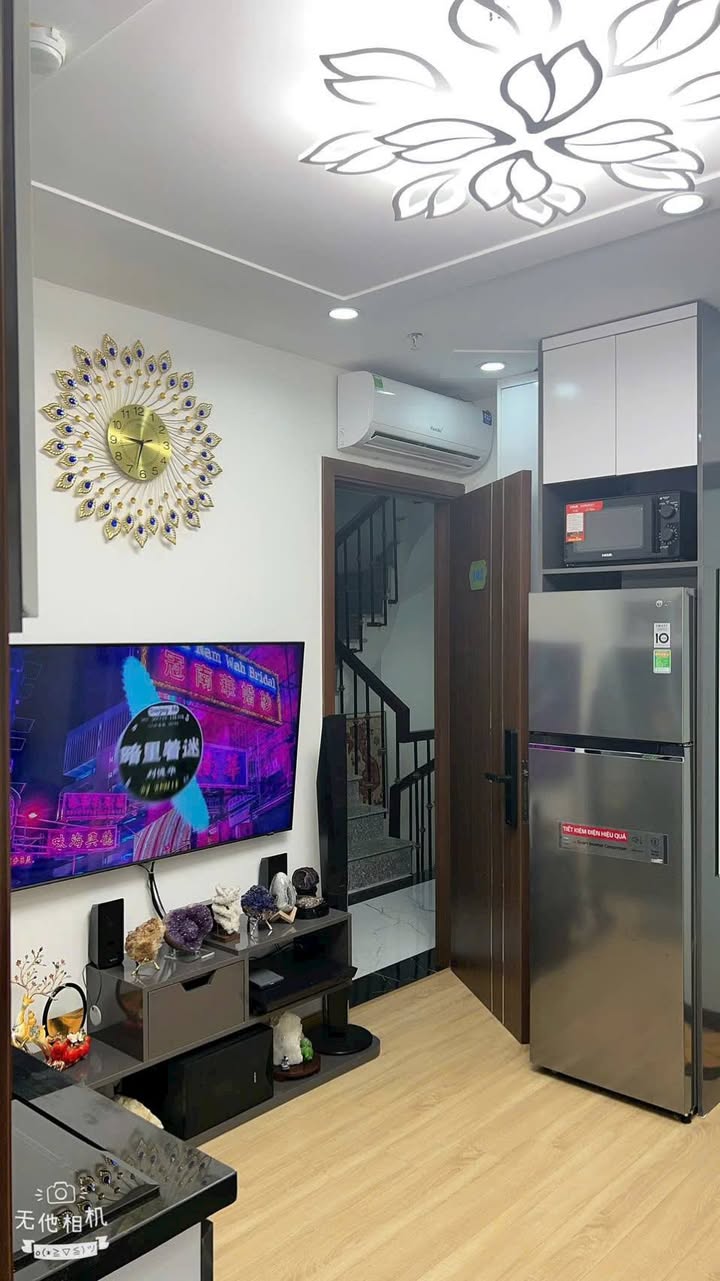 Căn hộ chung cư mini Ngõ 230 Võ Chí Công 32m² giá 1.5 tỷ - Full nội thất mới xây!