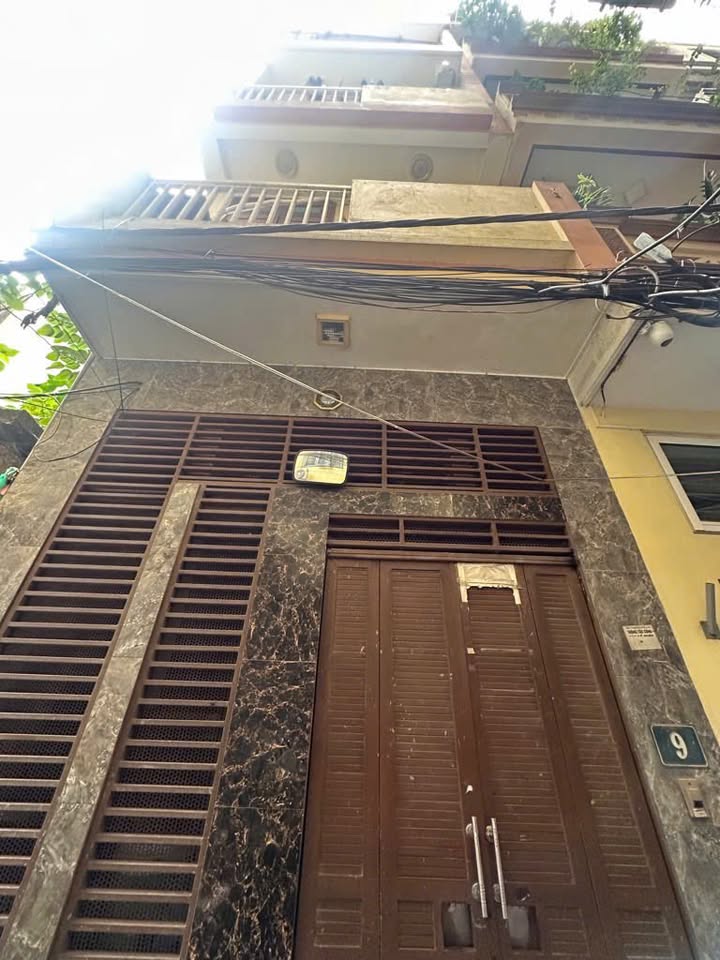 Nhà Mễ Trì 49m² giá thỏa thuận - Ô tô đỗ, gần phố chính