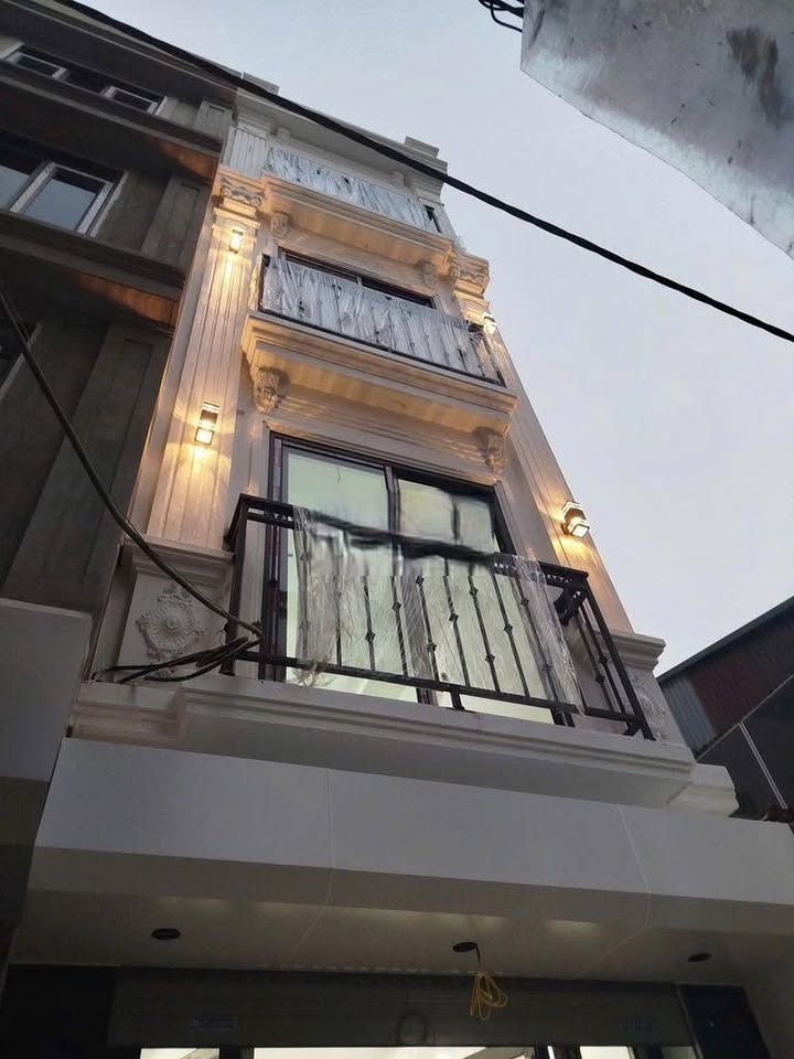 Nhà cho thuê 5 tầng tại ngõ 122 Thúy Lĩnh, 30m², giá 9.5 triệu - Đầy đủ tiện nghi, sẵn sàng vào ở ngay!
