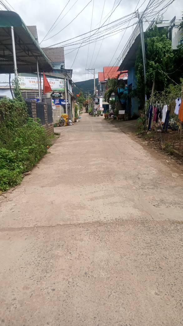 Nhà cấp 4 Hiệp Thạnh 182m² giá 2.4 tỷ - Vị trí đắc địa, thuận tiện kinh doanh!