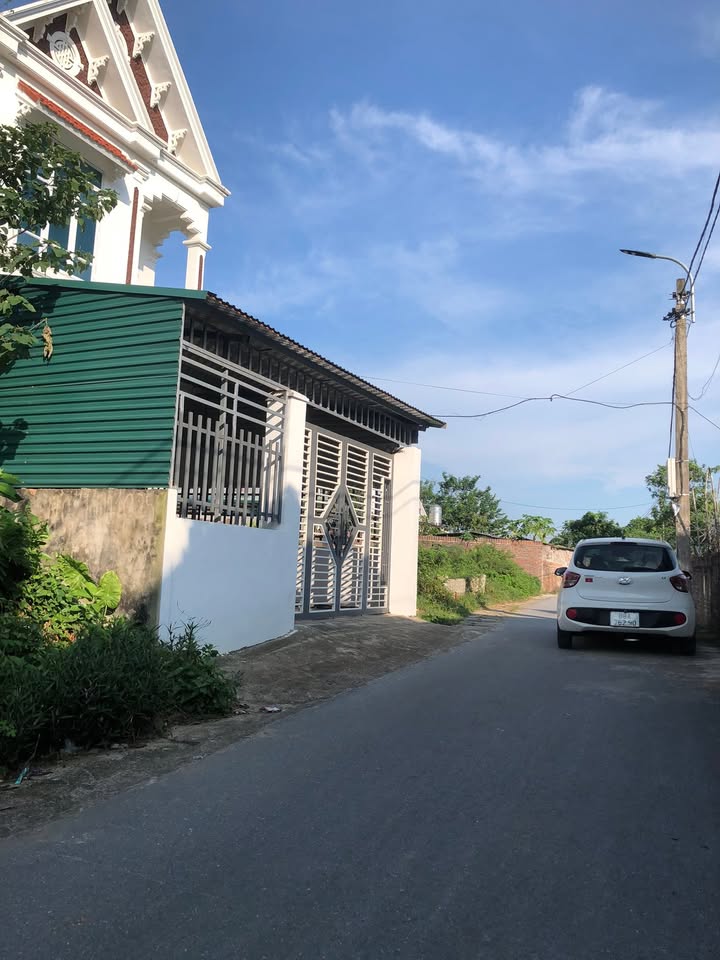 Nhà 2 tầng Hợp Châu Tam Đảo 172m² giá 1.7 tỷ - Chính chủ cần bán gấp!