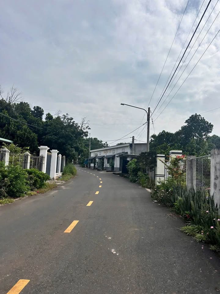 Đất nền đường Trịnh Hoài Đức, Đất Đỏ 100m² giá 840 triệu - Sổ đỏ chính chủ!