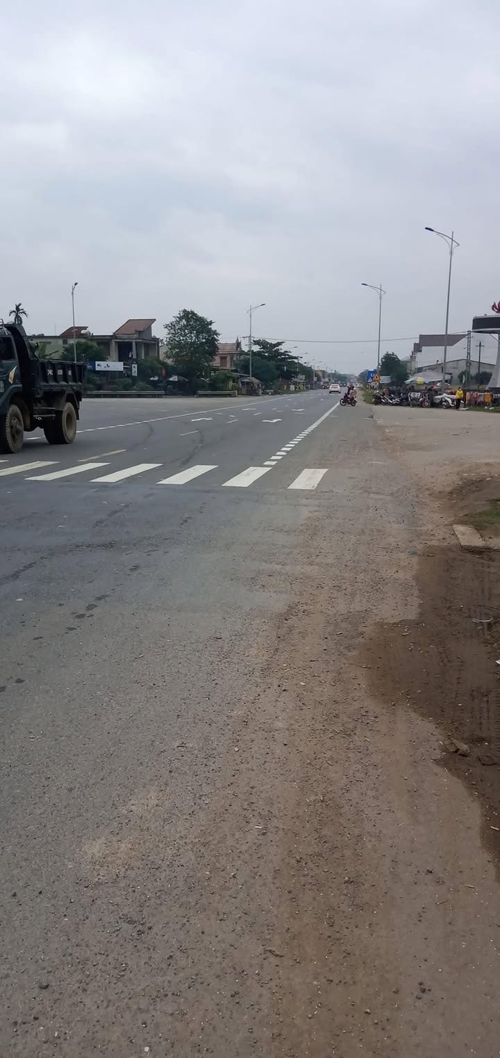 Đất nền mặt tiền Quốc lộ 9 Cam Lộ 264m² - Giá chỉ 2.4 tỷ!