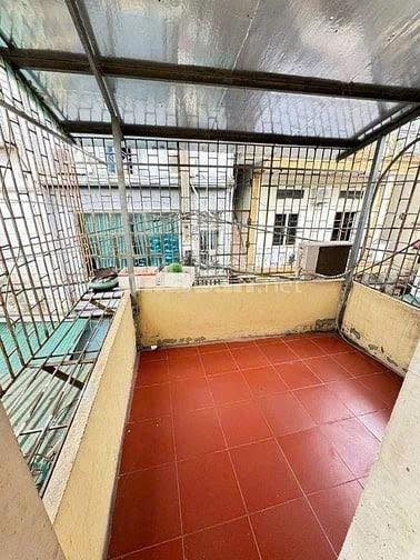 Cho thuê căn hộ 80m² phố Đào Tấn, quận Ba Đình - Gần trường học và bệnh viện, nhận ngay!