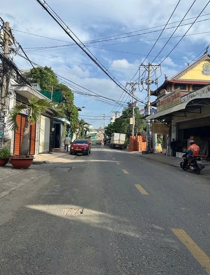 Nhà mặt tiền Đông Hưng Thuận 45, Quận 12, 90m² giá 6 tỷ - Pháp lý rõ ràng, sẵn sàng giao dịch!